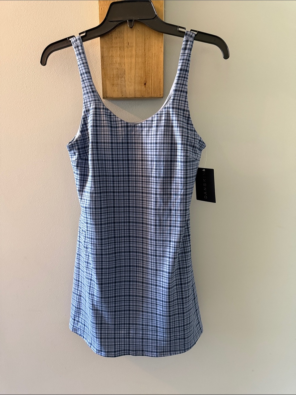 Danskin Tempest Neo Navy Blue Gingham Plaid Dress e built-in Shorts, NWTs